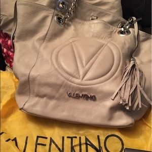 VALENTINO AUTHENTIC PURSE A BEAUTY